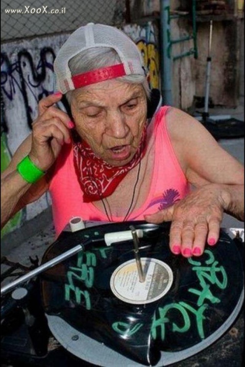 תמונת DJ סבתא
