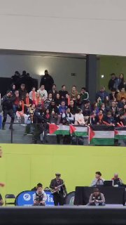 הרגעים שבהם משטרת פורטוגל הסירה את דגלי פלסטין במהלך משחק...