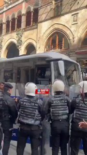 ביינתים בטורקיה - כוחות הביטחון מפזרים הפגנה בעד עזה😌...