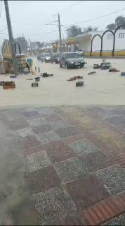 הסערה במפרץ הפרסי: רחובות מוצפים היום במחוז פארס באיראן....