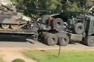 טורקיה מעבירה שיירות צבאיות אל סוריה כדי לבנות בסיסים צבאיים...
