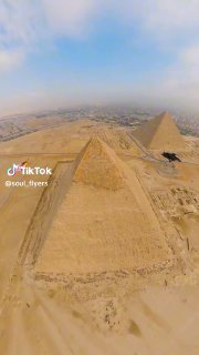 Amazing wingsuit flight over the Pyramids🇪🇬 Memory from 2022🤩 