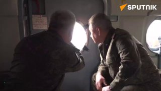 שר ההגנה הרוסי סרגיי שויגו בדק את עמדת הפיקוד הקדמית של אחת...