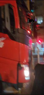 צפו: משאית של חברת קוקה קולה נחסמה בכניסה לעיר בני ברק...
