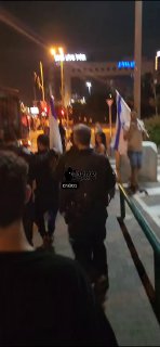 מעצר נוסף בתל אביב הלך על המדרכה. לא עשה שום דבר!...
