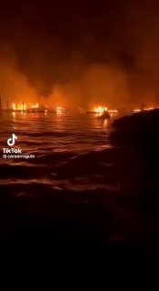 העיר להאינה באי מאווי בהוואי נהרסה כמעט כליל בשריפה עזה,...