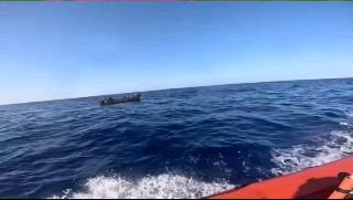 טרגדיה בים התיכון: 41 מהגרים טבעו למוות מול חופי איטליה...