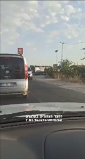 התיעוד הזה מגיע אלינו מטורקיה. מהגרים מתפזרים אחרי שהצליחו...