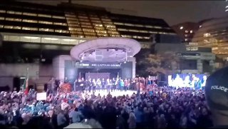 הפגנת תמיכה בישראל נערכה אמש בטורונטו, קנדה. גם איראנים...