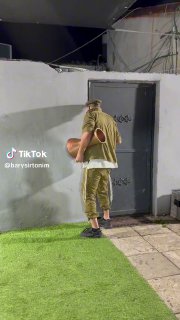 ברי סרטונים (@barysirtonim): ״אל תדאגו אני שומר עליכם! 🫡 