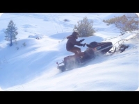 כישלון בטיפוס עם אופנוע שלג