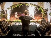 Hardwell - Tomorrowland 2014 הסט המלא מטומורולנד