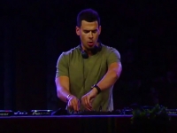 Afrojack - Tomorrowland Brasil 2015 הסט המלא מטומורולנד ברזיל