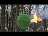 מדהים: כדור אש ענק מ-42 אלף גפרורים