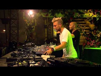 Showtek - Tomorrowworld 2014 הסט המלא מטומורוורלד