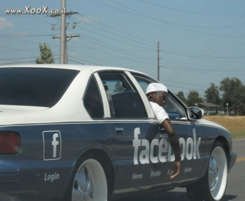 מכונית פייסבוק