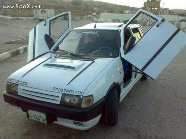 תמונת רכב ספורט של ערסים