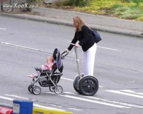 תמונת מה אם לאמא היו גלגלים?