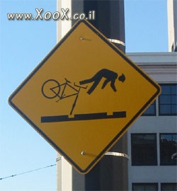 תמונת זהירות נפילה מאופניים