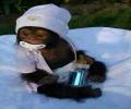 תמונות מצחיקות קוף תינוק